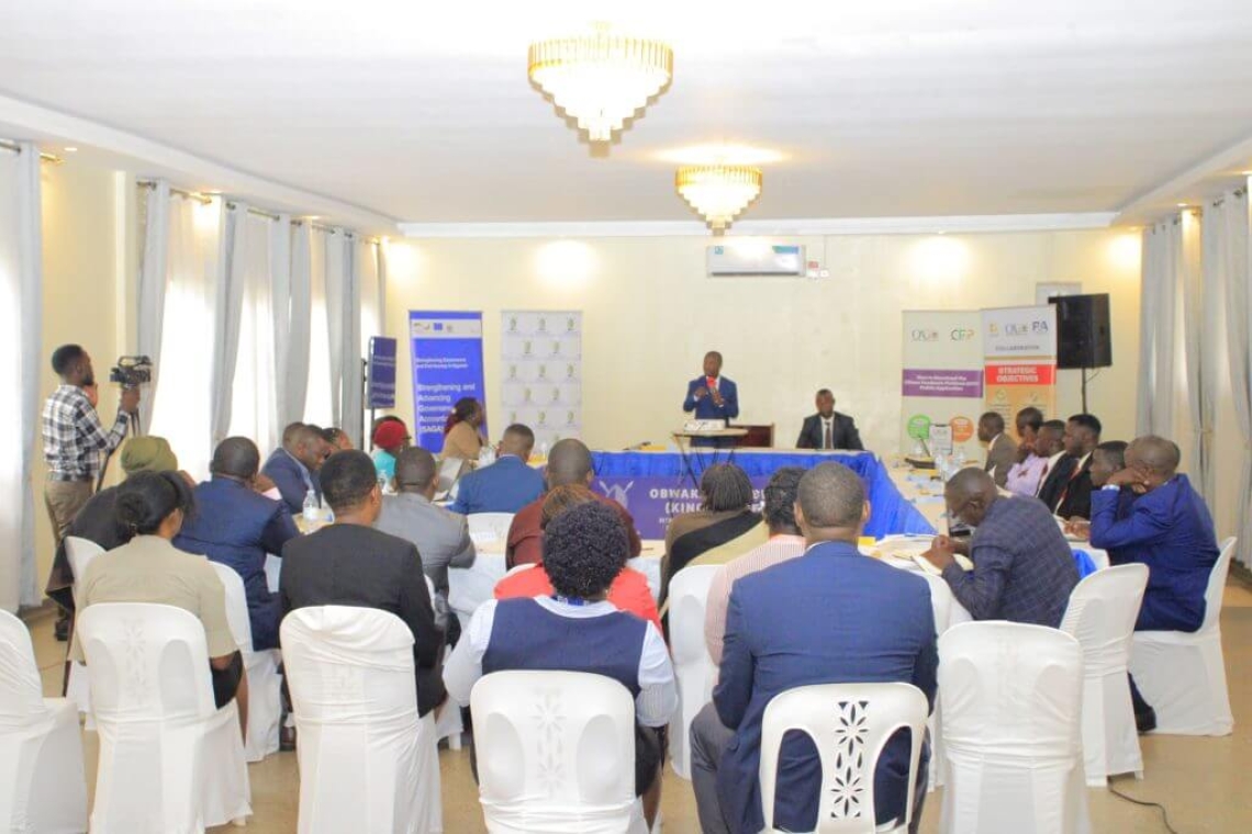 Owek. Serwanga Robert addressing the youth during the retreat.